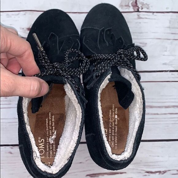 Toms Black Kiltie Fringe Wedge Booties - Picture 7 of 13